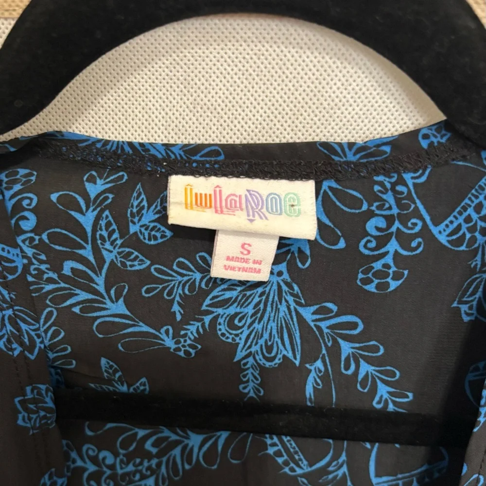 LuLaRoe Black and Blue Floral Joy Vest - Picture 3 of 4